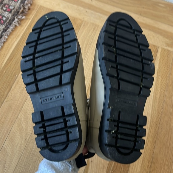 Everlane The Rain Boot in Stone | Size 7 - Picture 14 of 14